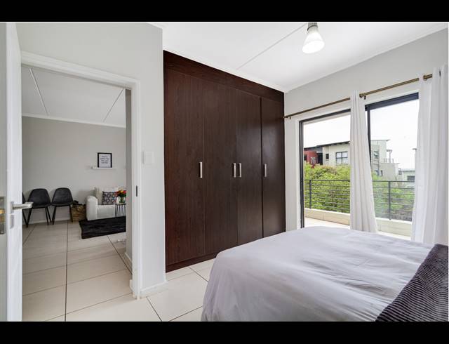 2 BEDROOM APARTMENT FOR SALE IN FOURWAYS